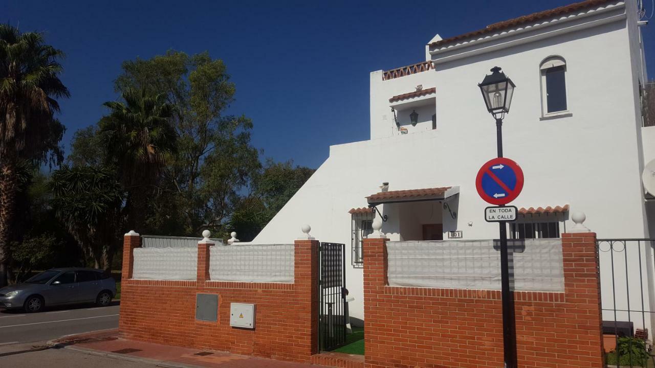 Little Peaceful Retreat Room With Bath, Heating, Terrace, Free Wifi Fridge Easy Parking Marbella Exterior foto